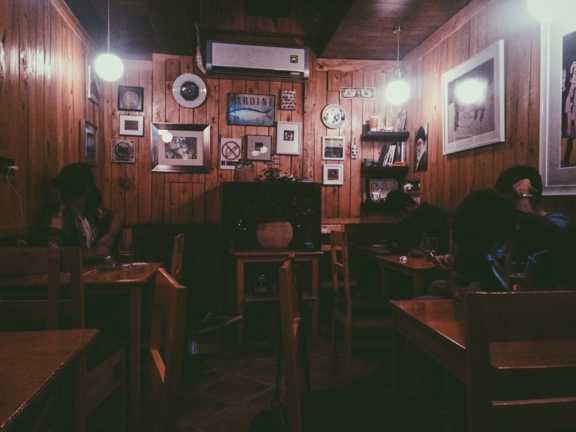 خدمات کافه در مشهد | معرفی بهترین کافی‌شاپ‌ها و تجربه‌ای دنج