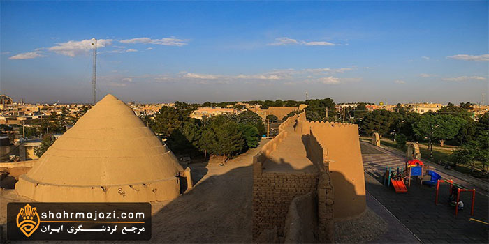  مجموعه قلعه جلالی و حصار سلجوقی 