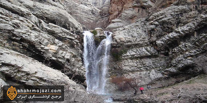  آبشارباباروزبهان 