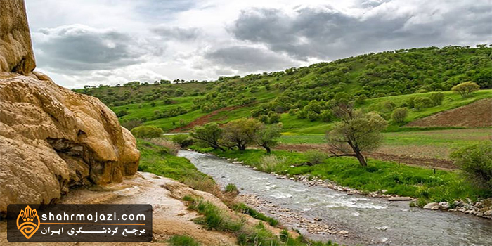 چشمه کانی گراوان