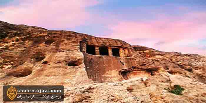  دخمه سنگی فقرگاه 