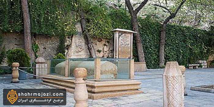  آرامگاه خواجوی کرمانی 