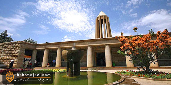  آرامگاه شیخ الرئیس ابوعلی سینا 