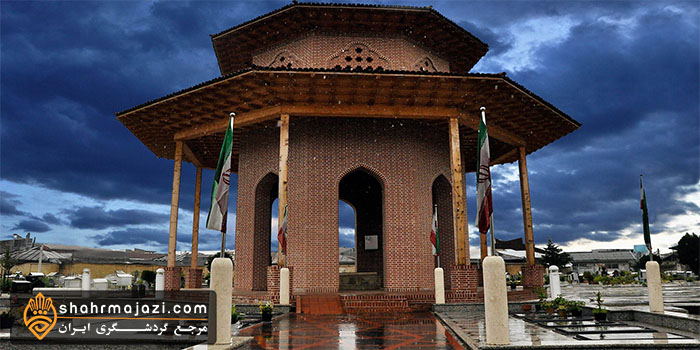  آرامگاه میرزا کوچک خان جنگلی 